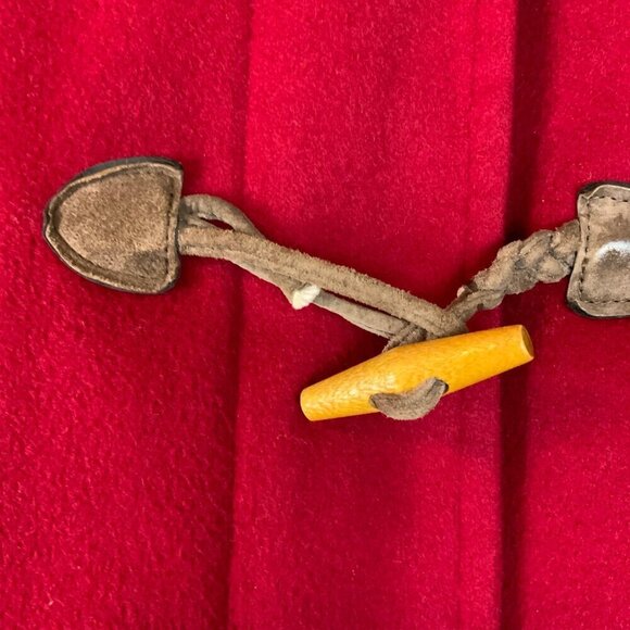 LL Bean Womens Red Wool Duffle Coat Size 6 Plaid Lining Toggle Buttons USA - Picture 8 of 9